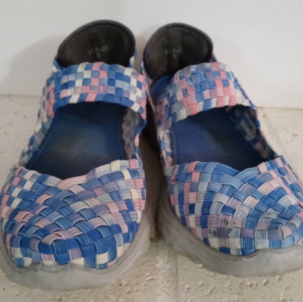 Women's Super lightweight , breathable , elastic walking, running shoes 6M